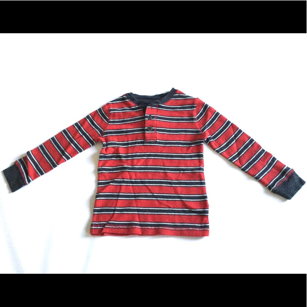 NWOT Oshkosh Size 4T Boys Long Sleeve T-shirt
